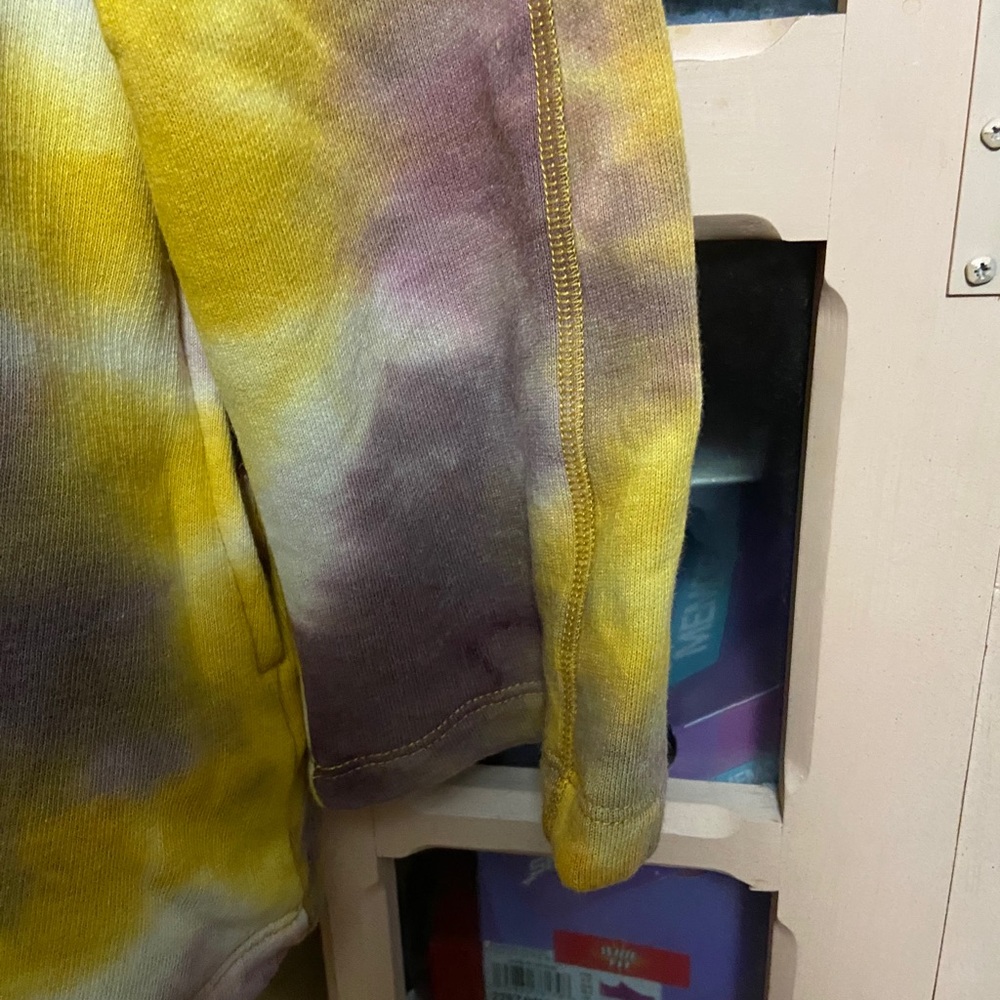 LOGO Lounge Cozy V neck Tie Dyed Sweatshirt - Picture 7 of 11